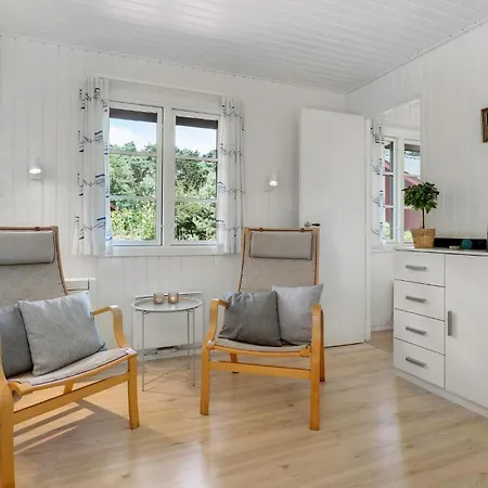3 Bedroom Cozy In Ferienhaus Neksø